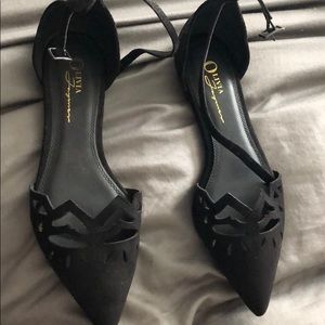 Olivia Jaymes pointed flats